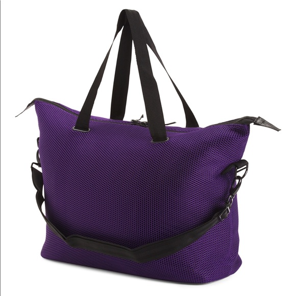 Under Armour Handbags - New Under Armour Women Mesh on the run Tote bag
